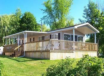 Great Blue Resorts - Cherry Beach Resort Cherry Valley Exterior photo