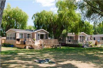 Great Blue Resorts - Cherry Beach Resort Cherry Valley Exterior photo